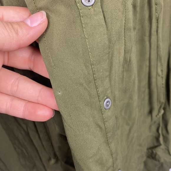 Sun & Shadow Olive Green Button Front Lace Ribbon Accent Blouse - Size Large - Picture 7 of 12